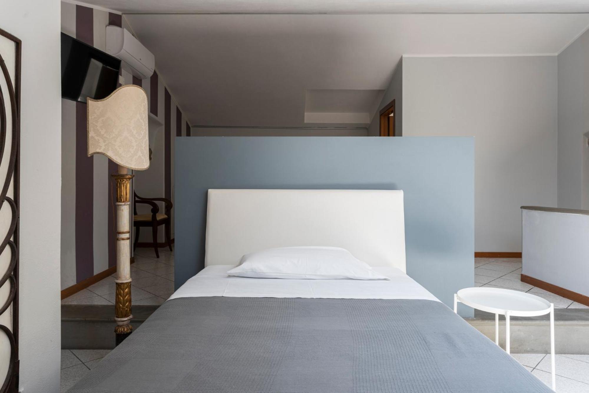 Casa Di Sofia Citta Alta Hotel Bergamo Bagian luar foto