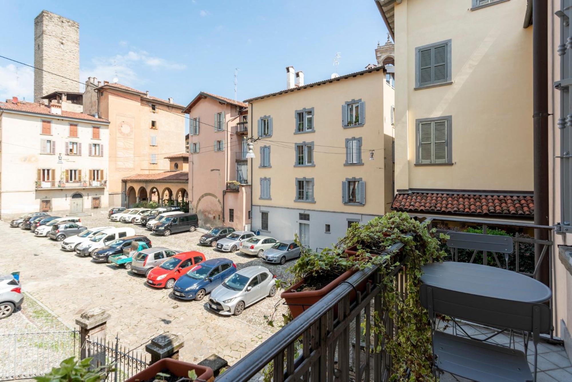 Casa Di Sofia Citta Alta Hotel Bergamo Bagian luar foto