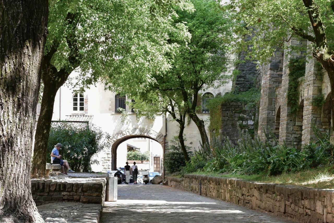 Casa Di Sofia Citta Alta Hotel Bergamo Bagian luar foto
