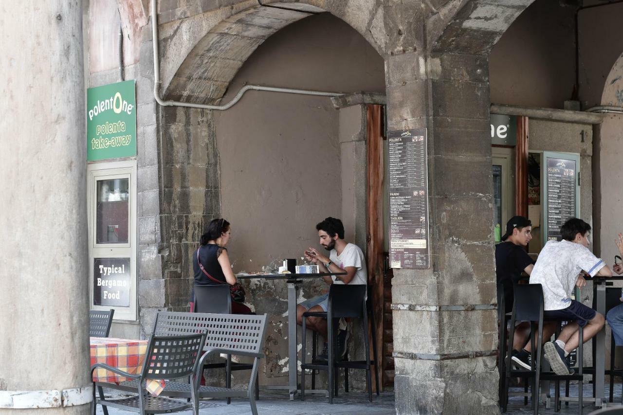 Casa Di Sofia Citta Alta Hotel Bergamo Bagian luar foto